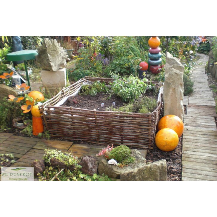 Beeteinfassung Haselnuss, waagerecht geflochten, 120cm x 60cm